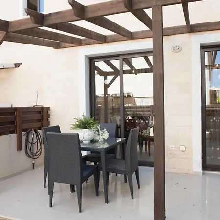 Buonanotte Kyklades Townhouse * Paralimni