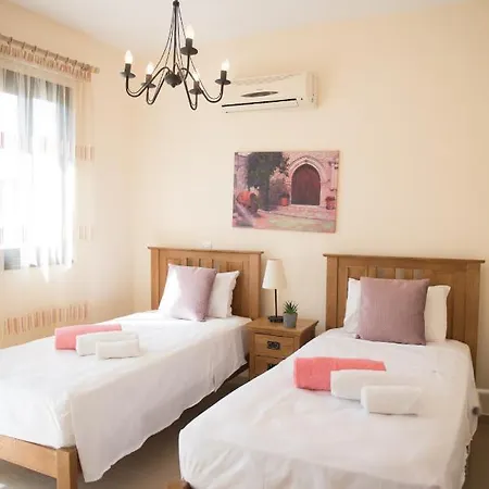Сasa de vacaciones Buonanotte Kyklades Townhouse Paralimni